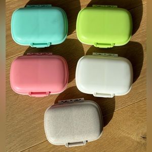 Compact Medication or supplements organizer /pill organizer